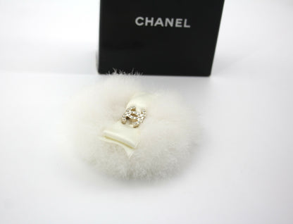 Chanel Vintage 04A Rabbit Fur White Round Bow Brooch