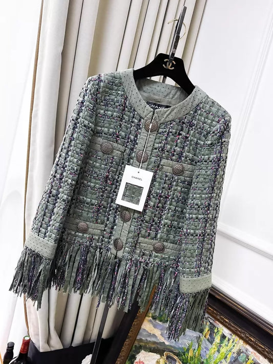 Chanel 2017 green fringed tweed four-pocket jacket