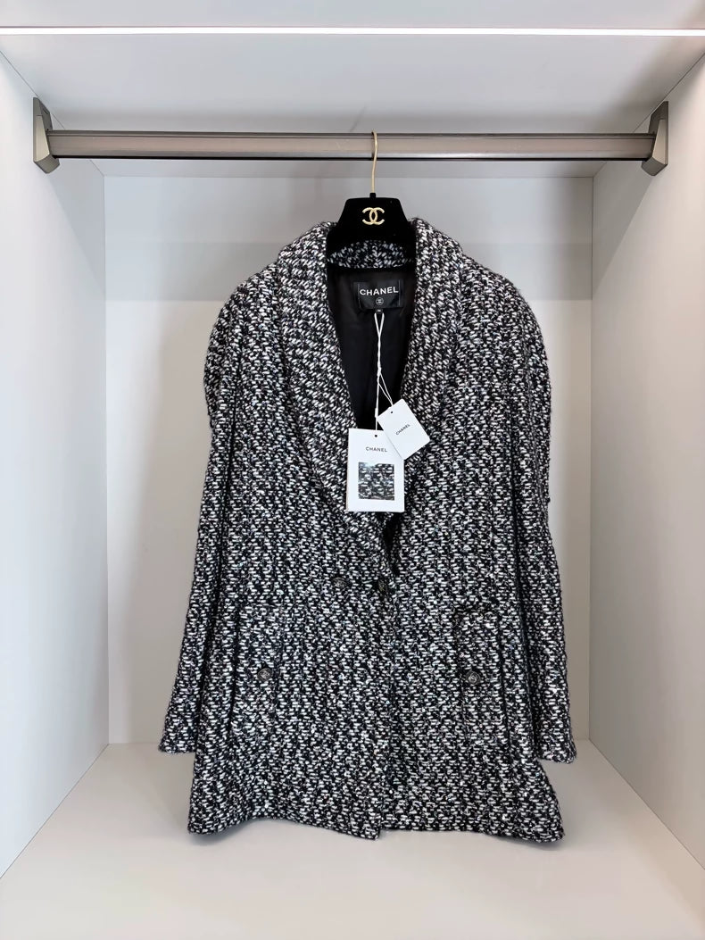 Chanel 21K Black Sequined Tweed Jacket