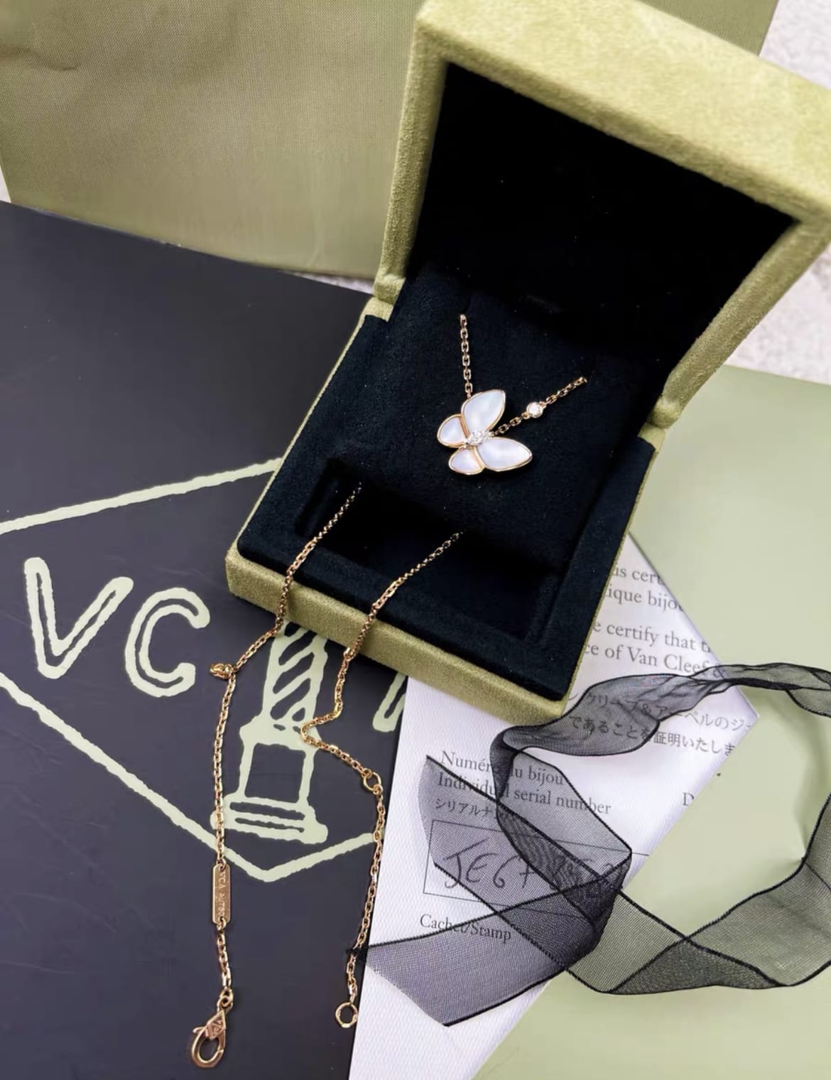 VCA Van Cleef & Arpels butterfly rose gold mother-of-pearl diamond necklace