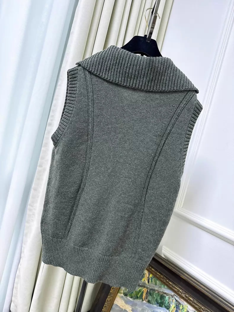 Chanel 24A grey zip-up collar knit vest