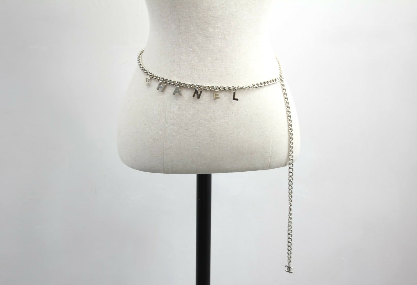Chanel Vintage 05V Metal Silver Chain Waist Chain L98