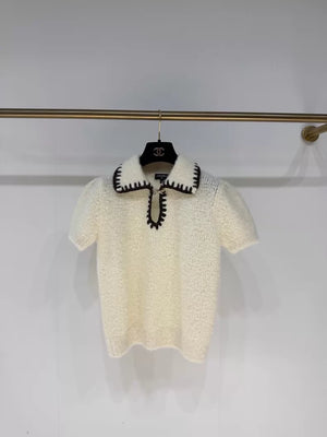 Chanel 25N ecru  Collar Top with Bow and Rhinestone Button