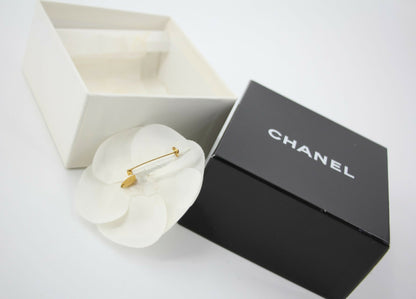 Chanel Vintage 81-85 Silk White Camellia Brooch