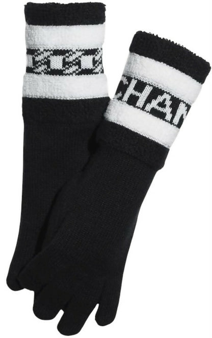Chanel 20K Limited Edition CC Black Ecru Cashmere Logo Gloves
