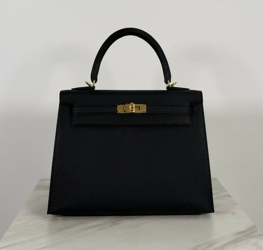 Hermès Kelly 25 Black Epsom Gold hardware