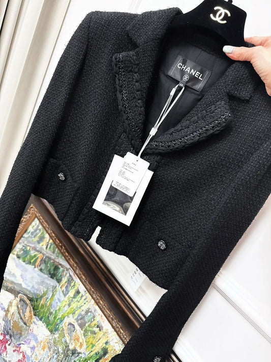 Chanel 22C black tweed short jacket