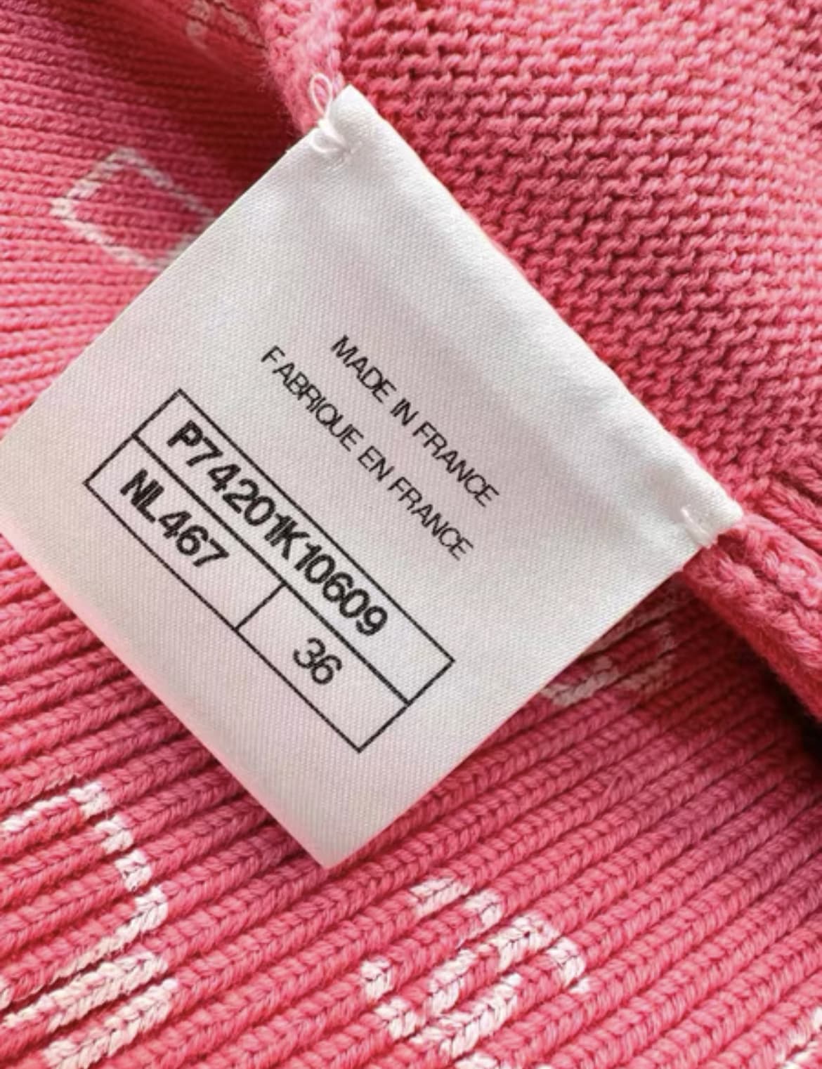 Chanel 23ss early spring love pink knitted vest size 36FR