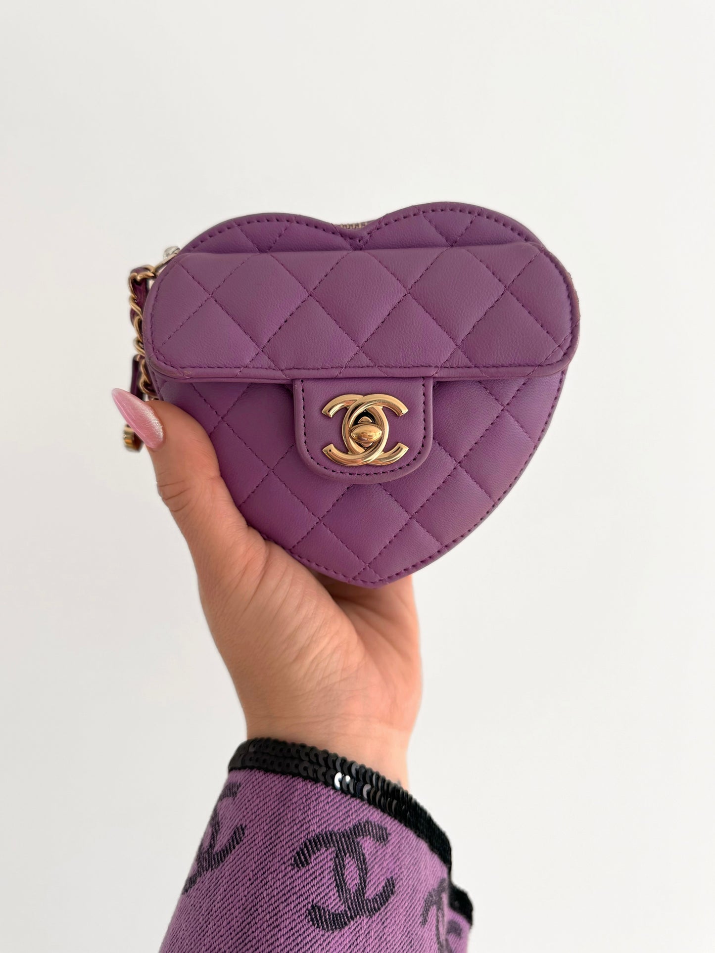 Rent the 22S CHANEL Purple Heart Bag CC in Love Mini Lambskin Crossbody Clutch bag