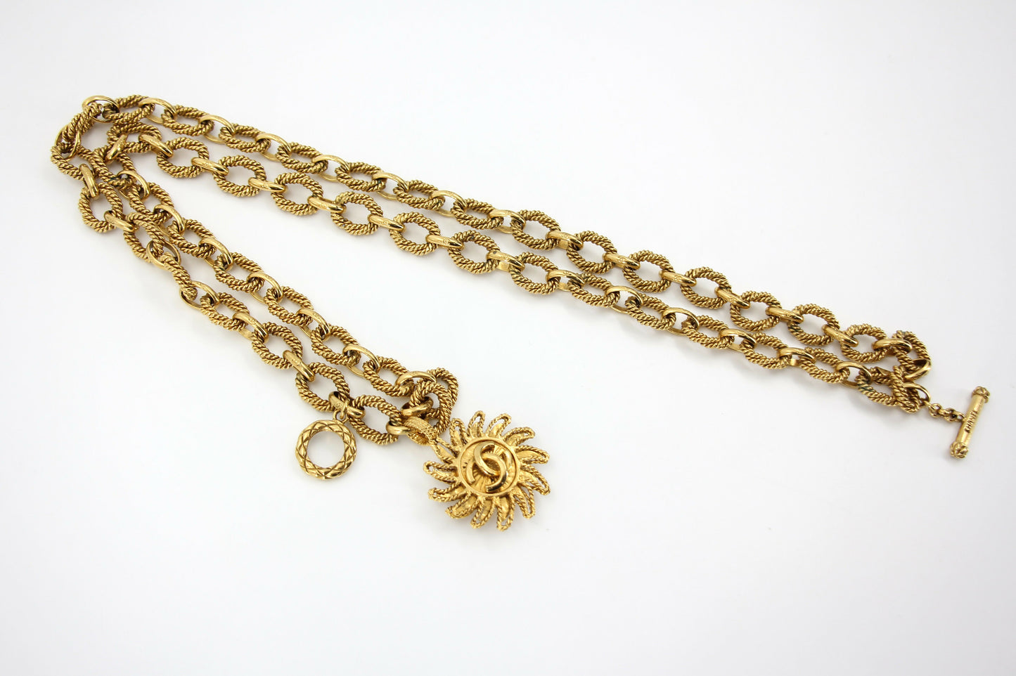 Chanel Vintage 94A Gold-plated Pendant Sun CC Chunky Chain Long Necklace