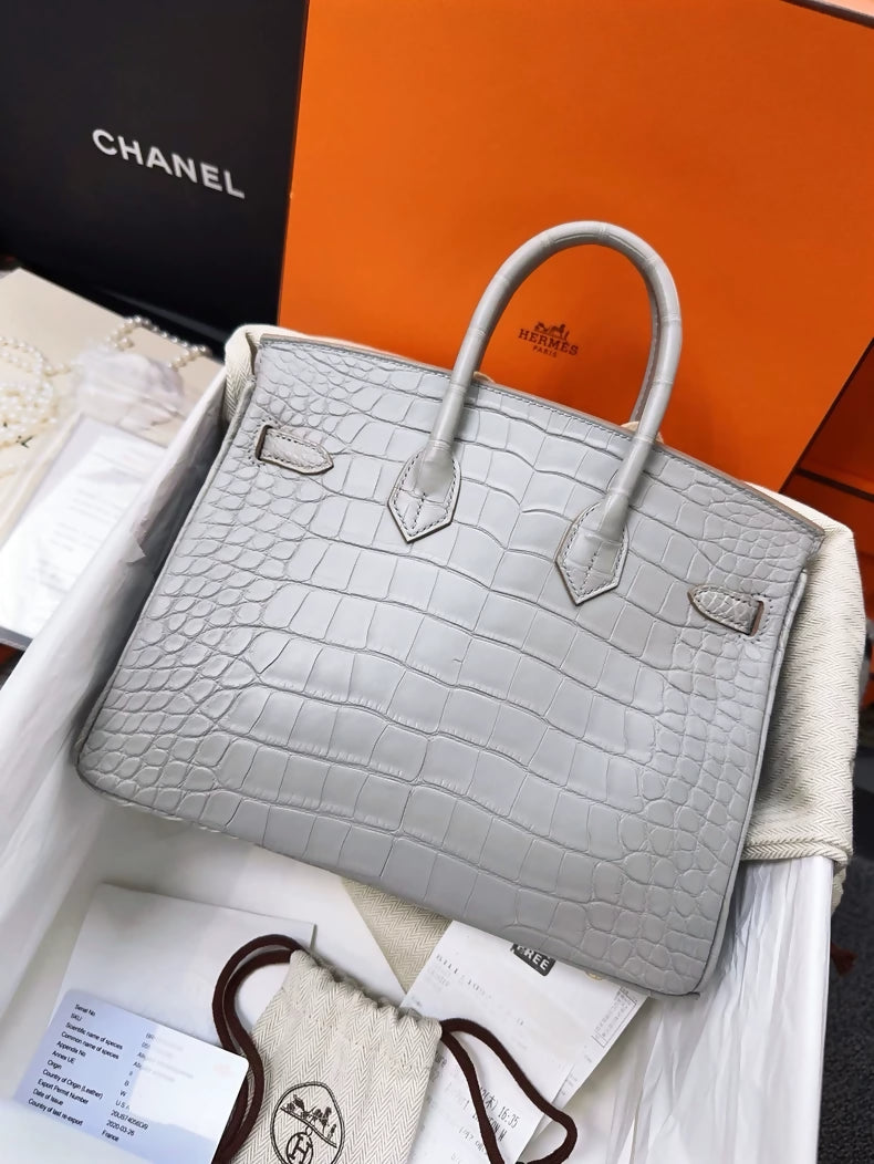 Hermes Birkin 25 0V Gris cement matte crocodile leather gold hardware
