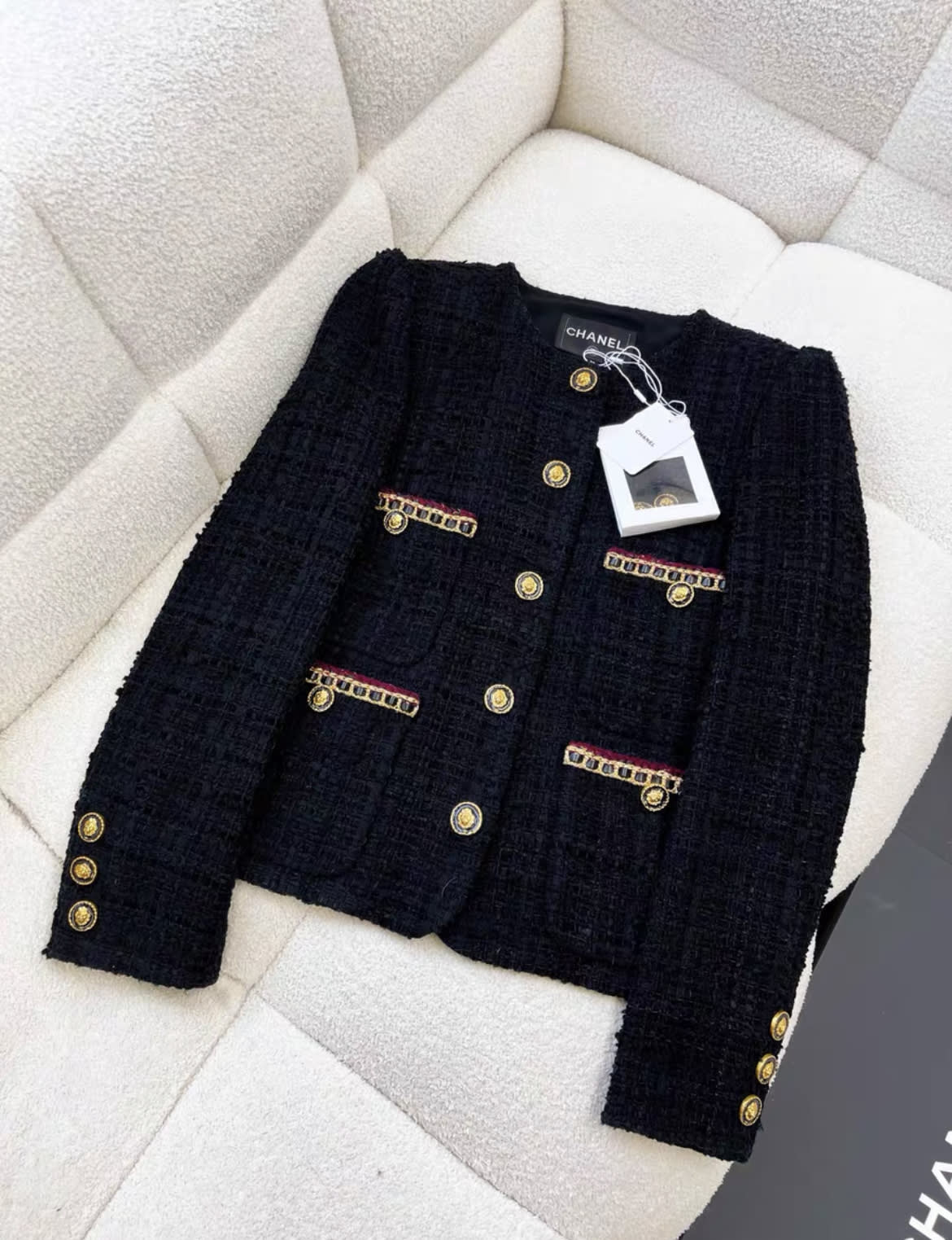 CHANEL Chanel 21A Black Four Pocket jacket very high end - 36 Jacket - Secondhand luxury from Wararni