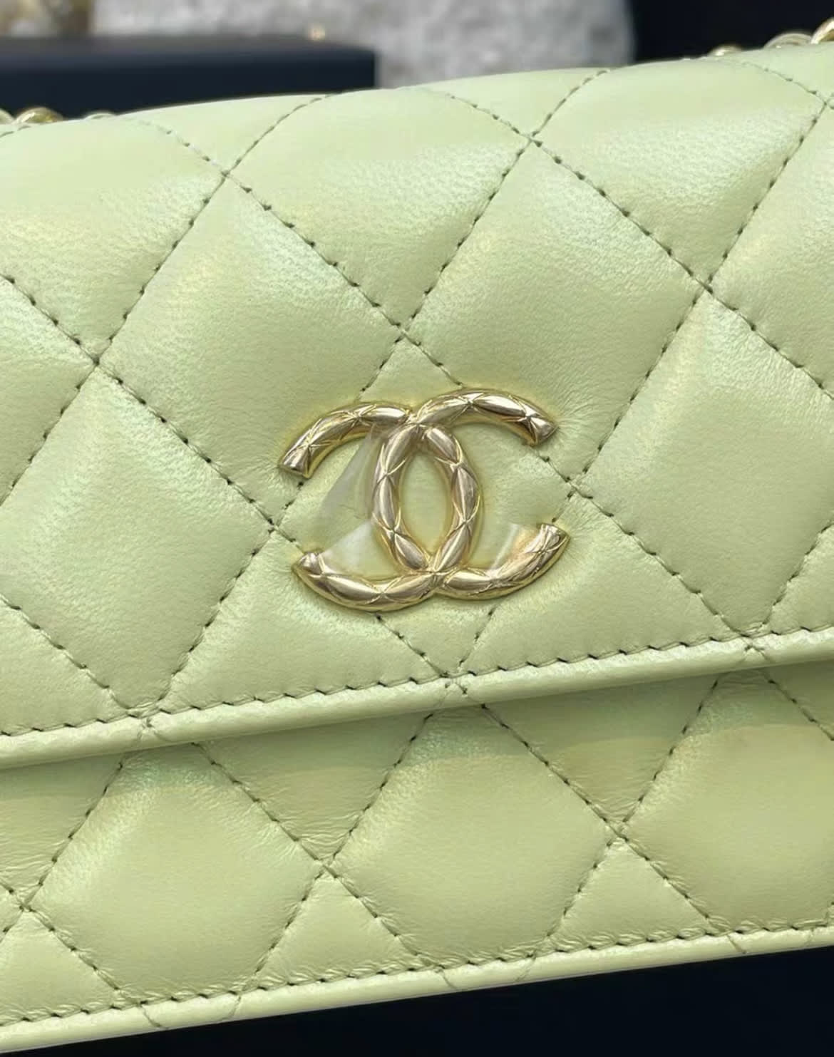 Chanel green shoulder chain bag, brand new with box,