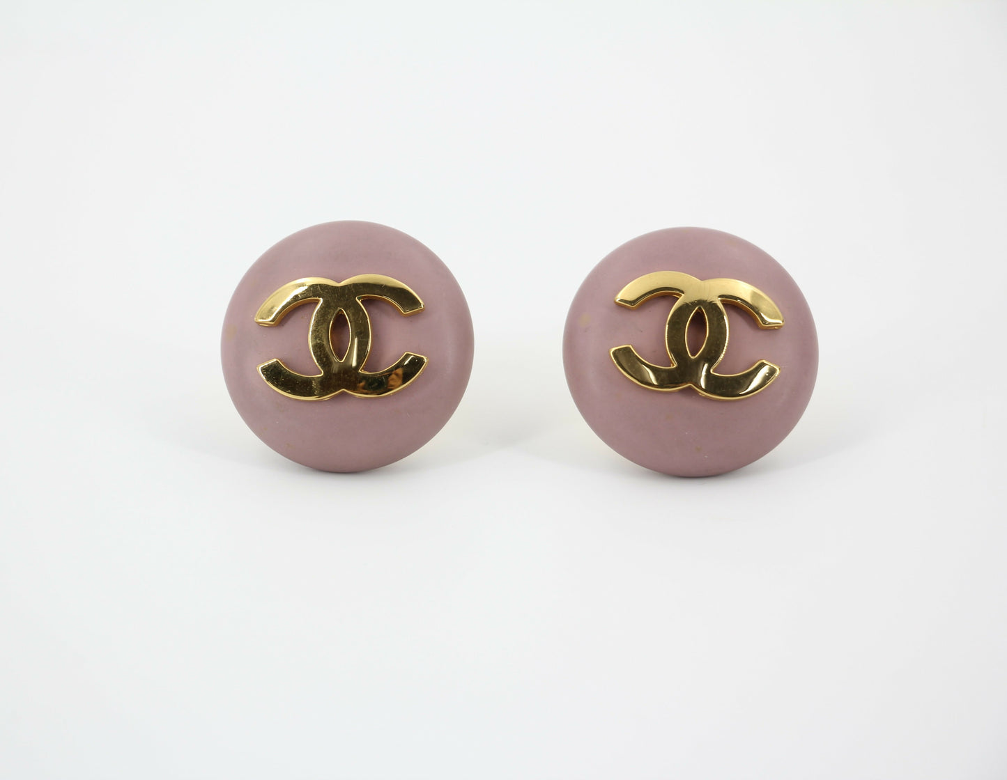 Chanel Vintage 87 Resin Purple Pink CC Logo Large Round Clip-on Earrings