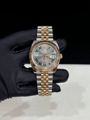 Descriptive image text