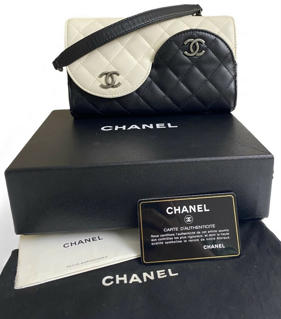 Rare Chanel 16C Paris-Seoul Small Yin Yang Flap Bag