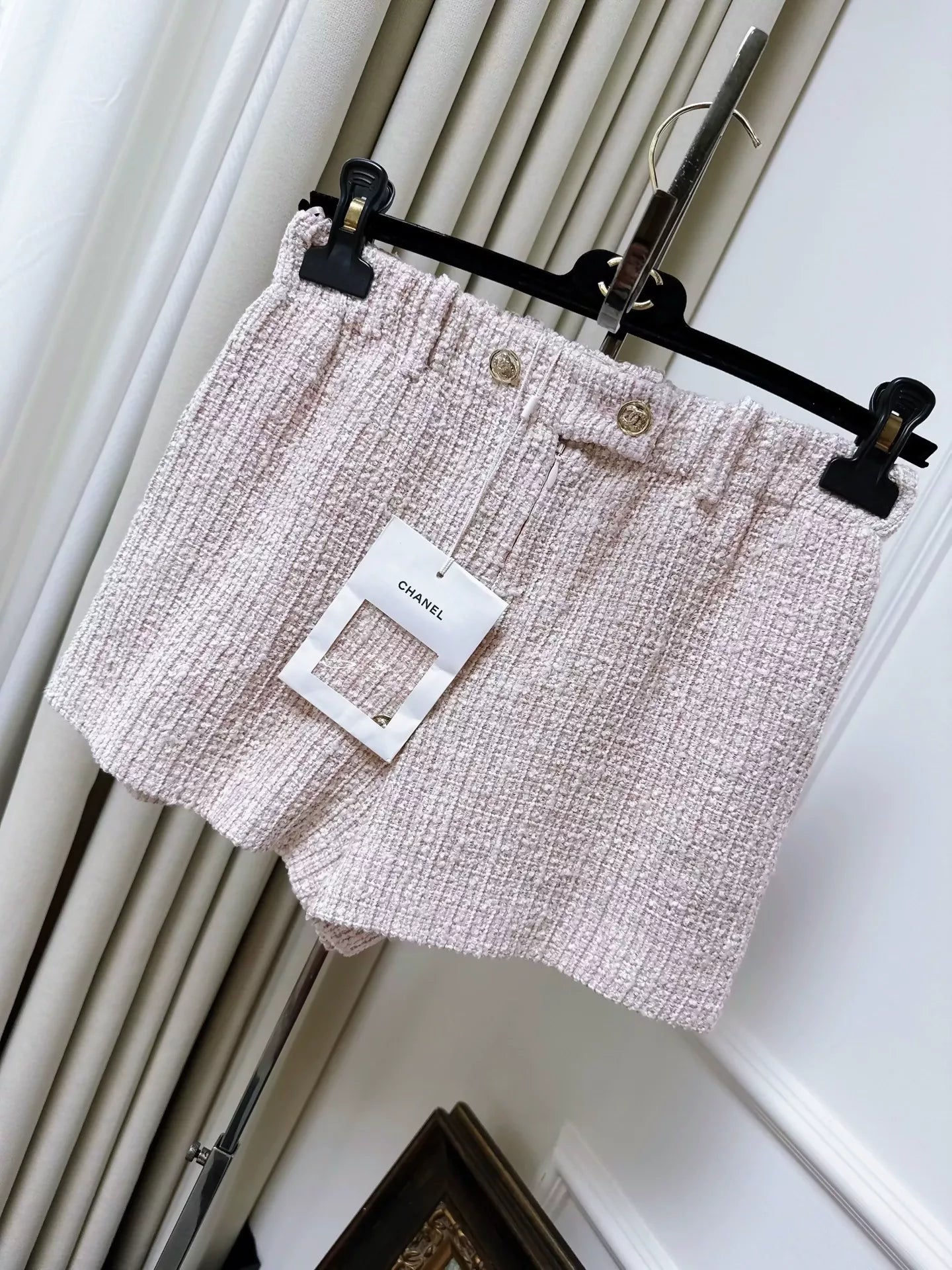 Chanel 24p pink tweed shorts
