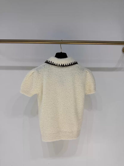 Chanel 25N ecru  Collar Top with Bow and Rhinestone Button