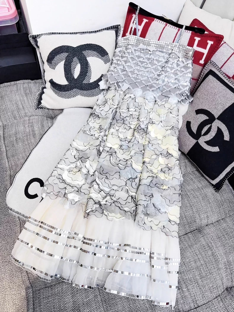 Chanel 16C silver-white gradient lace dress