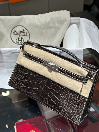 Hermes Kelly pochette Gris Elephant shiny crocodile leather palladium hardware