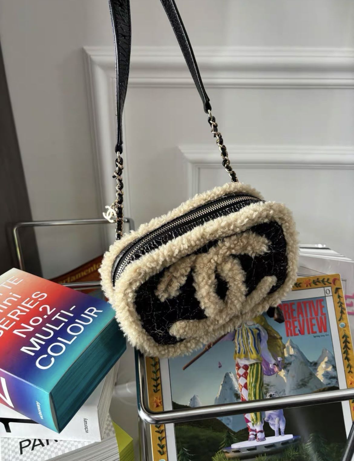 CHANEL Chanel fur bag 2019 - Small Crossbody Bag - Secondhand luxury from Wararni