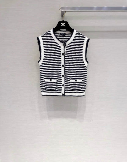 Chanel 22SS  black and white striped vest + skirt, fr36