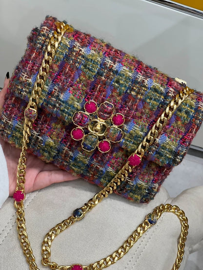 Chanel 22K pink/green Tweed Crossbody Bag