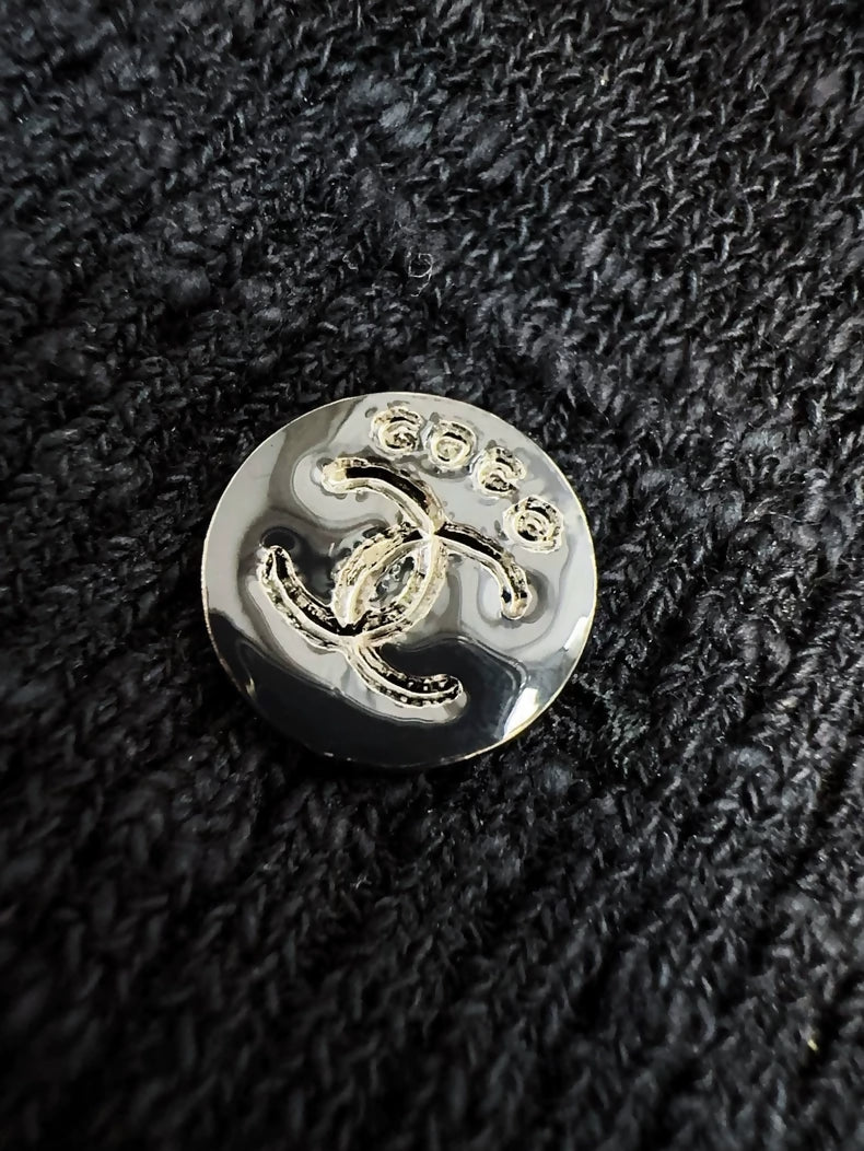 Chanel 25m Coco beach black cardigan