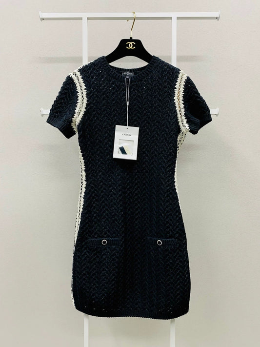 Chanel 22C black and ecru tweed dress