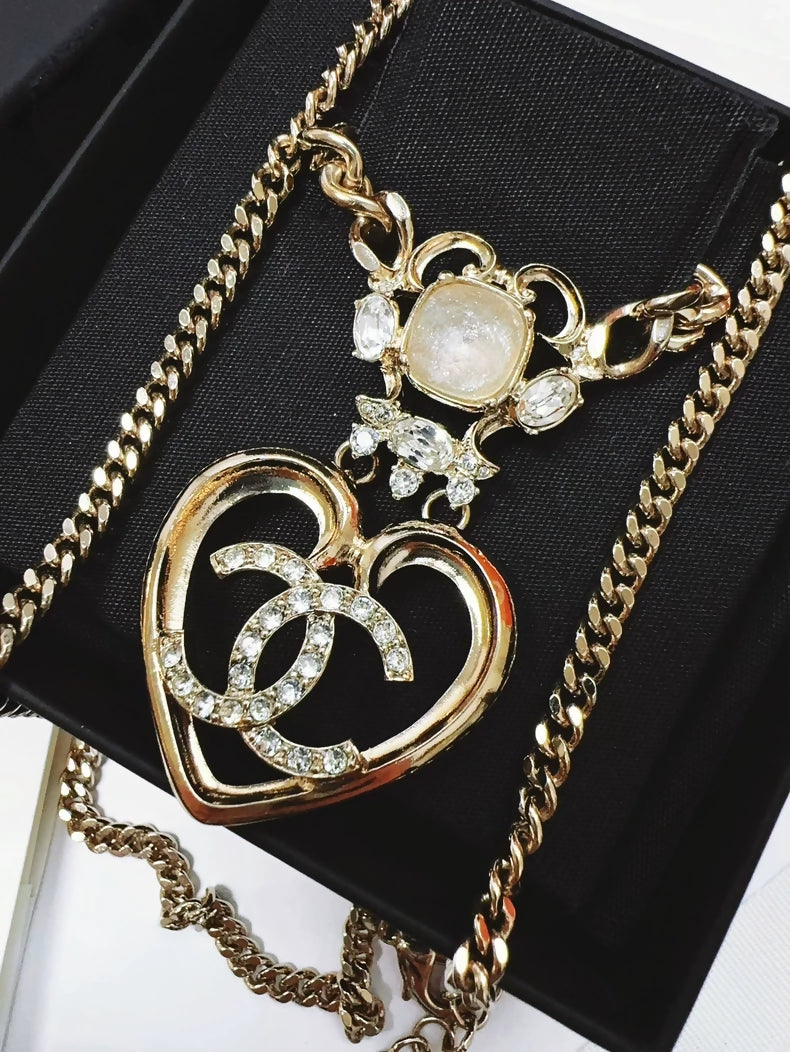 Chanel 23C light gold necklace