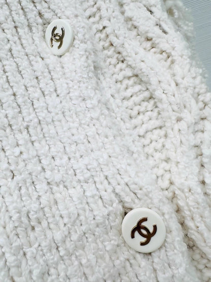 Chanel 18B Ski Collection Cardigan
