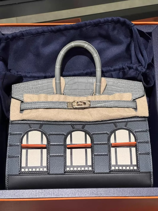 Hermès "Rainy Days" Sac Faubourg Birkin 20 Gris Misty Matte Alligator Permabrass Hardware