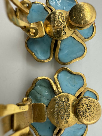 Chanel Vintage 97P Gripoix Blue Camellia Clip-on Earrings