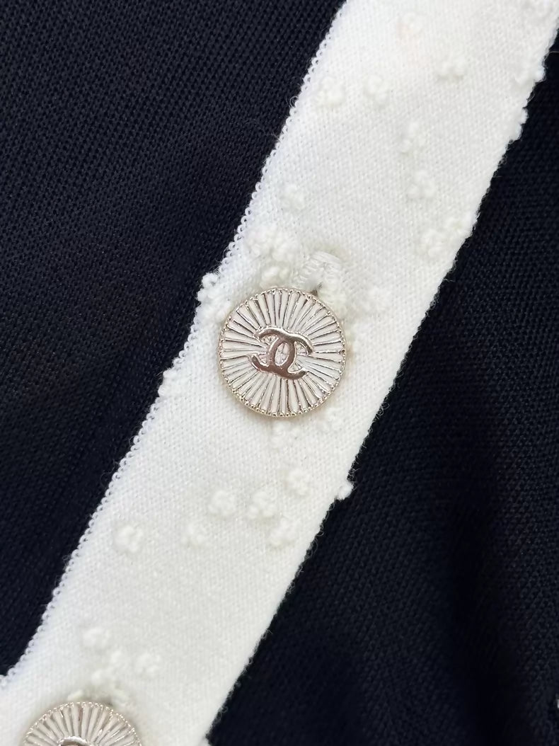 Chanel 25A black white knit cardigan