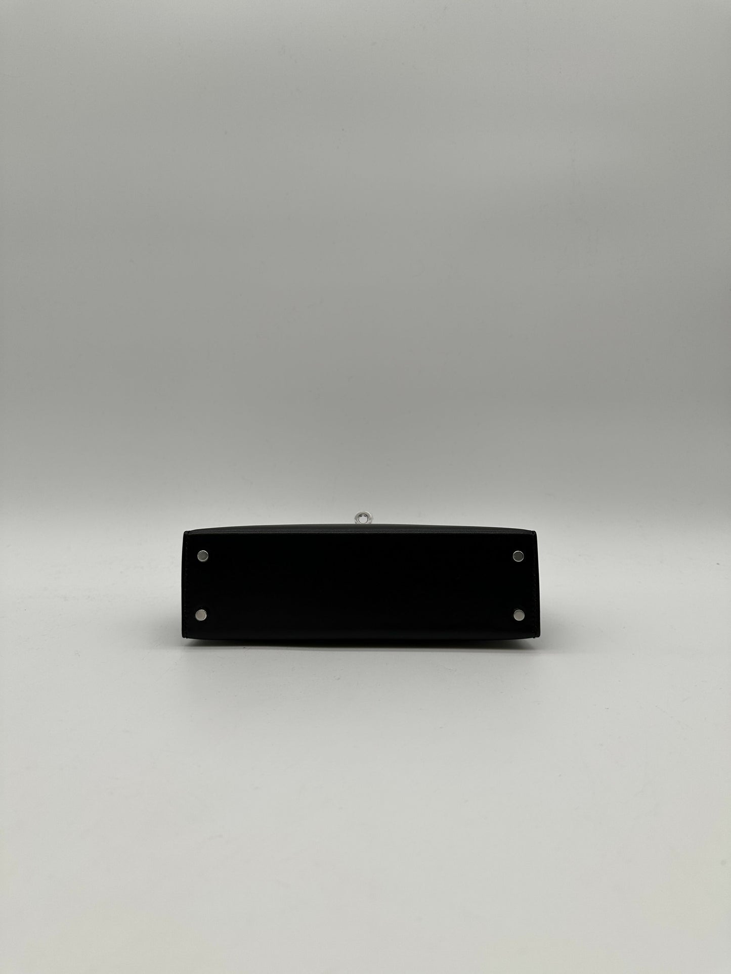 Hermès Kelly 20 Black Box PHW G 2026