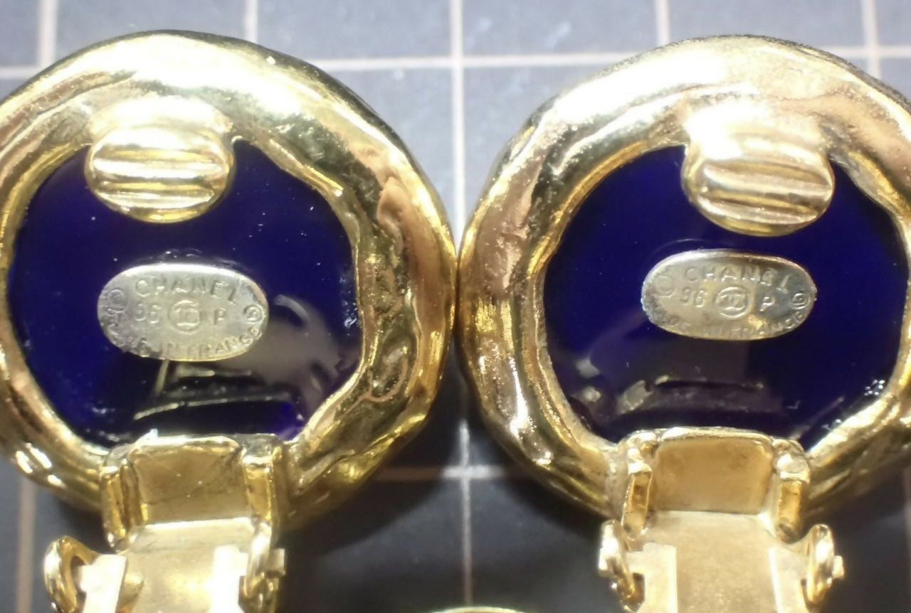 Chanel Vintage 96P Gripoix Blue Coco Mark Dangle Clip-on Earrings