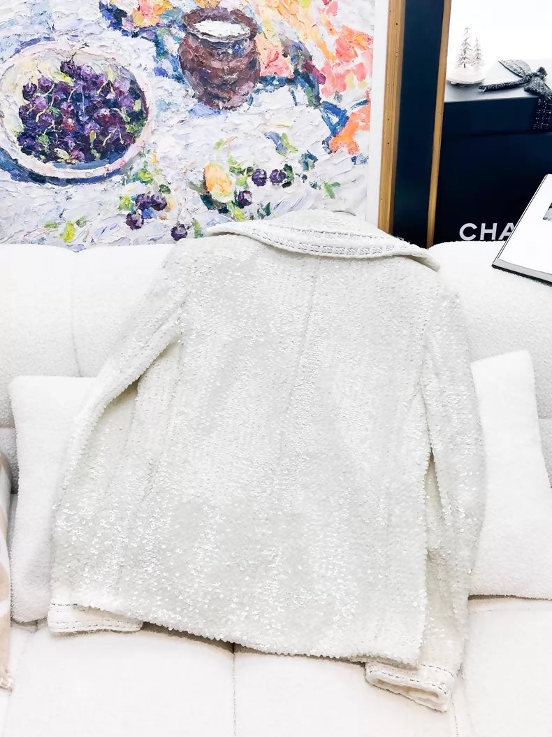 Chanel 22C white tweed jacket