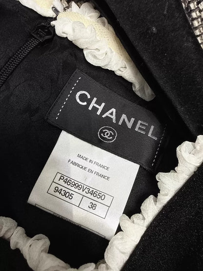 Chanel 2013 black and white long-sleeved dress