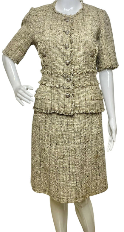 Chanel 10P Fantasy Tweed Beige Metallic Gold Jacket Skirt Suit Set FR 42/44