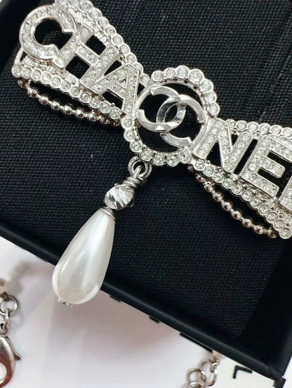 Chanel 22 Teardrop Pearl Pendant Necklace/Sweater Chain