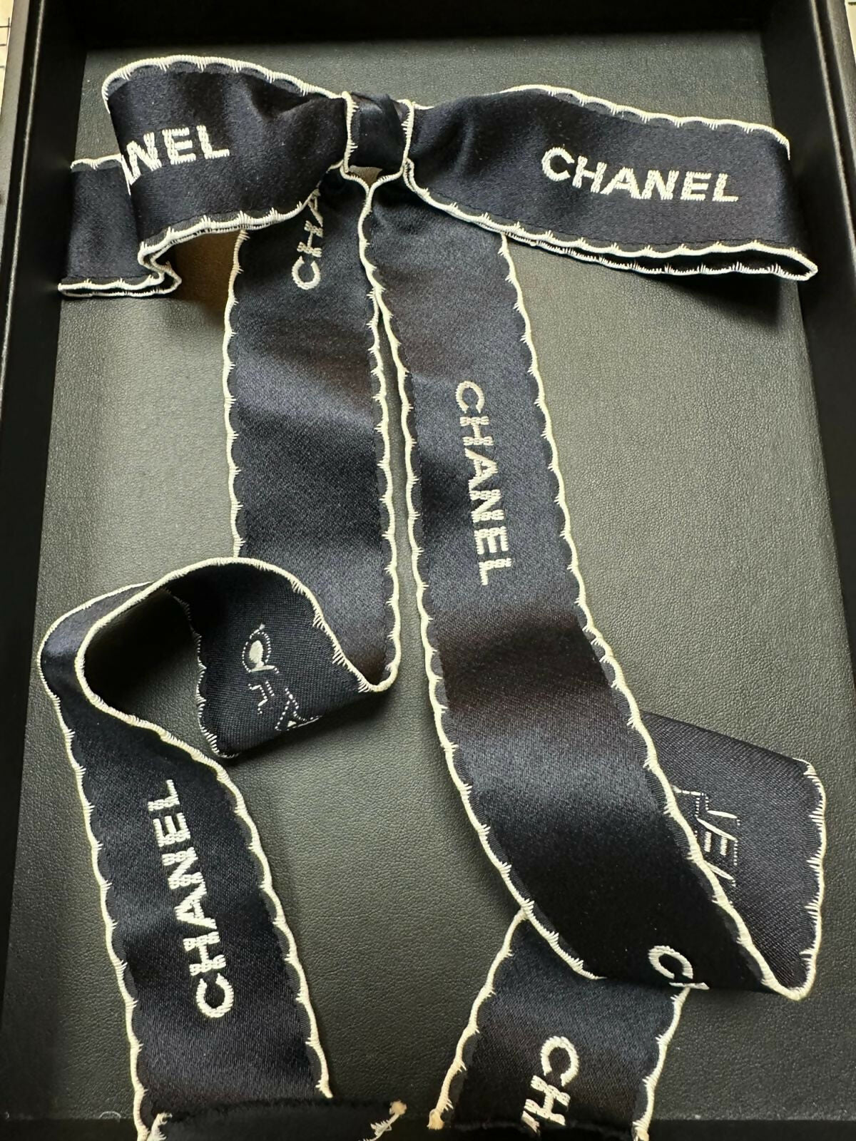 Chanel Vintage 81-85 Silk Ribbon Brooch