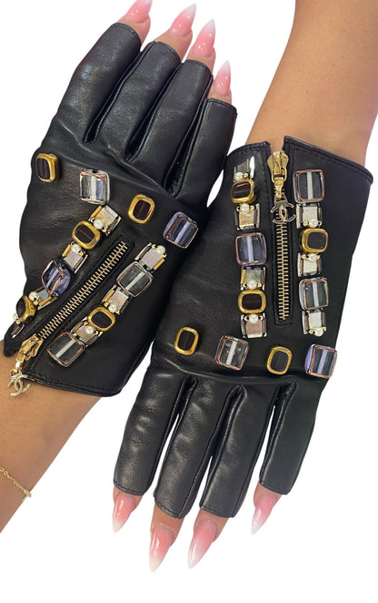 RARE New Chanel 11A Paris Byzance Black Leather Stones Gloves Size 7