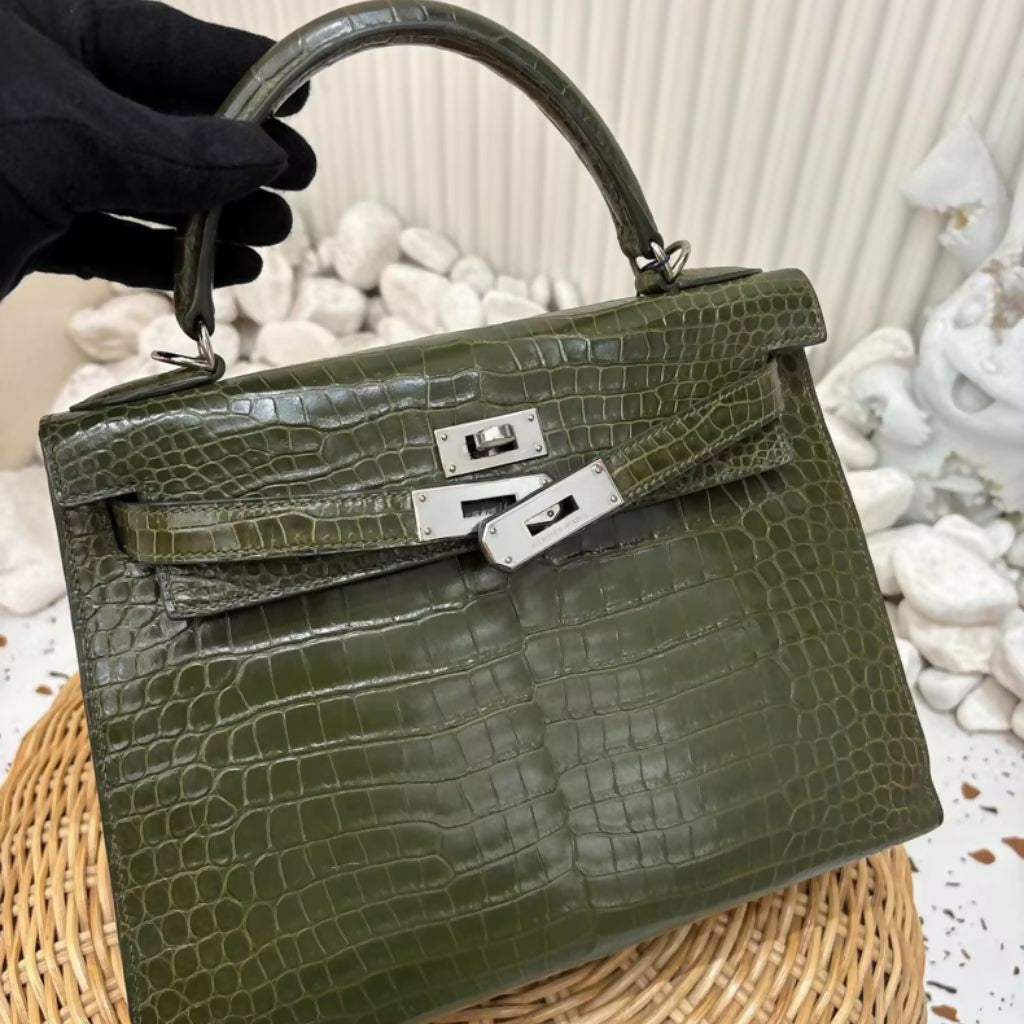 Hermès Kelly 28 Olive Green Matte Crocodile leather palladium