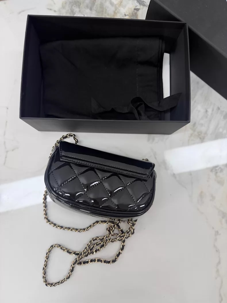 Chanel 25P black patent leather chain bag