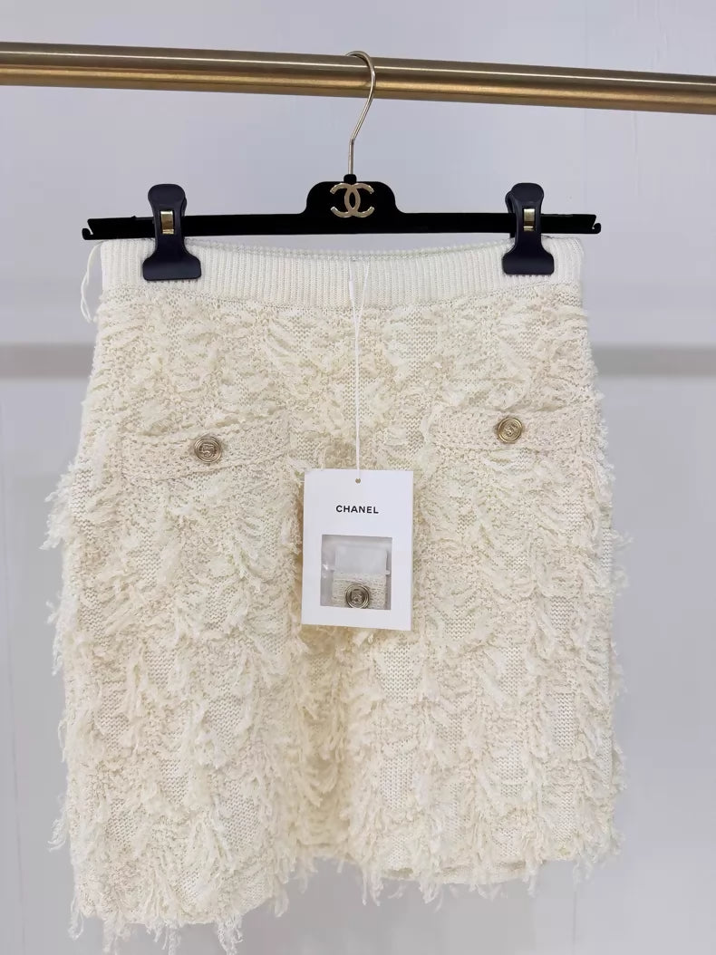 Chanel 21S ecru tweed skirt