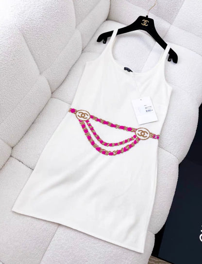 CHANEL Chanel 23N coco neige white cashmere dress With pink details - 34 Dress - Used fashion item from Wararni