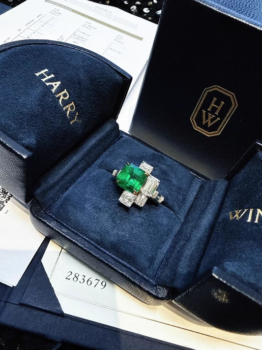 Harry Winston Columbia Emerald ring