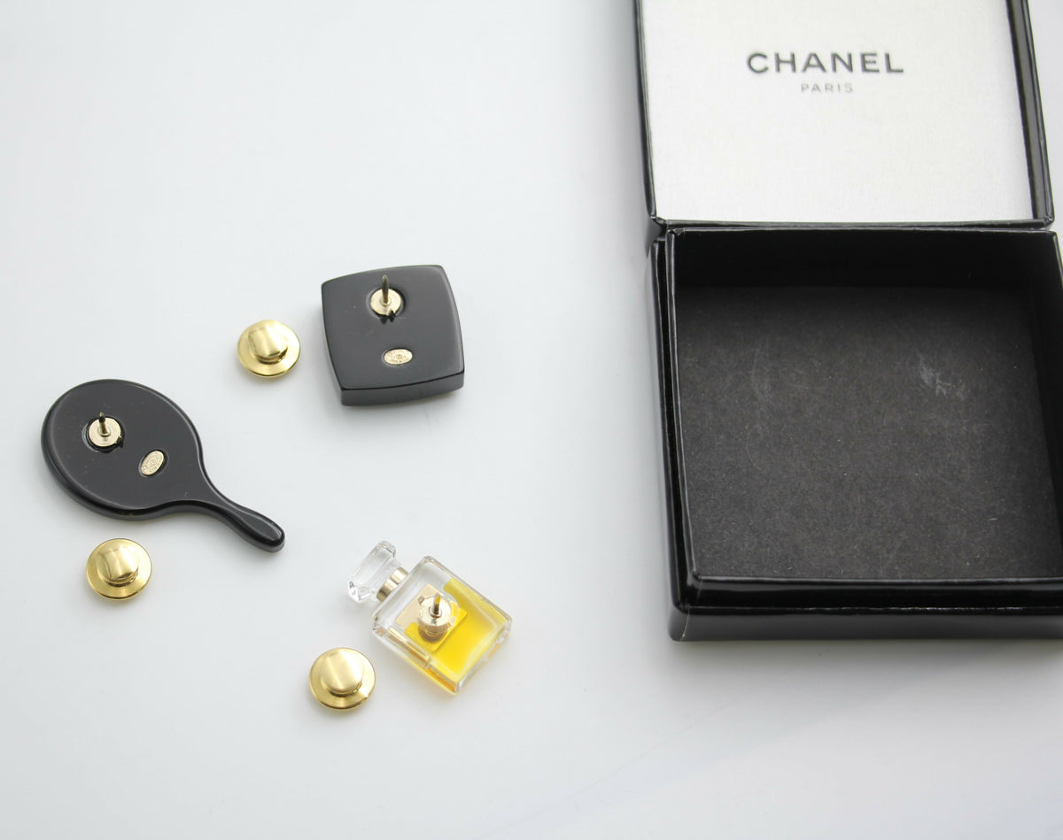 Chanel Vintage 04A Mirror Perfume Cosmetics Black Three Items Brooch