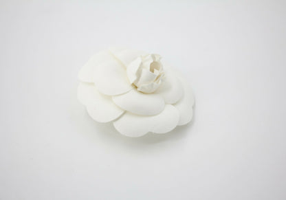 Chanel Vintage 81-85 White Silk Camellia Brooch