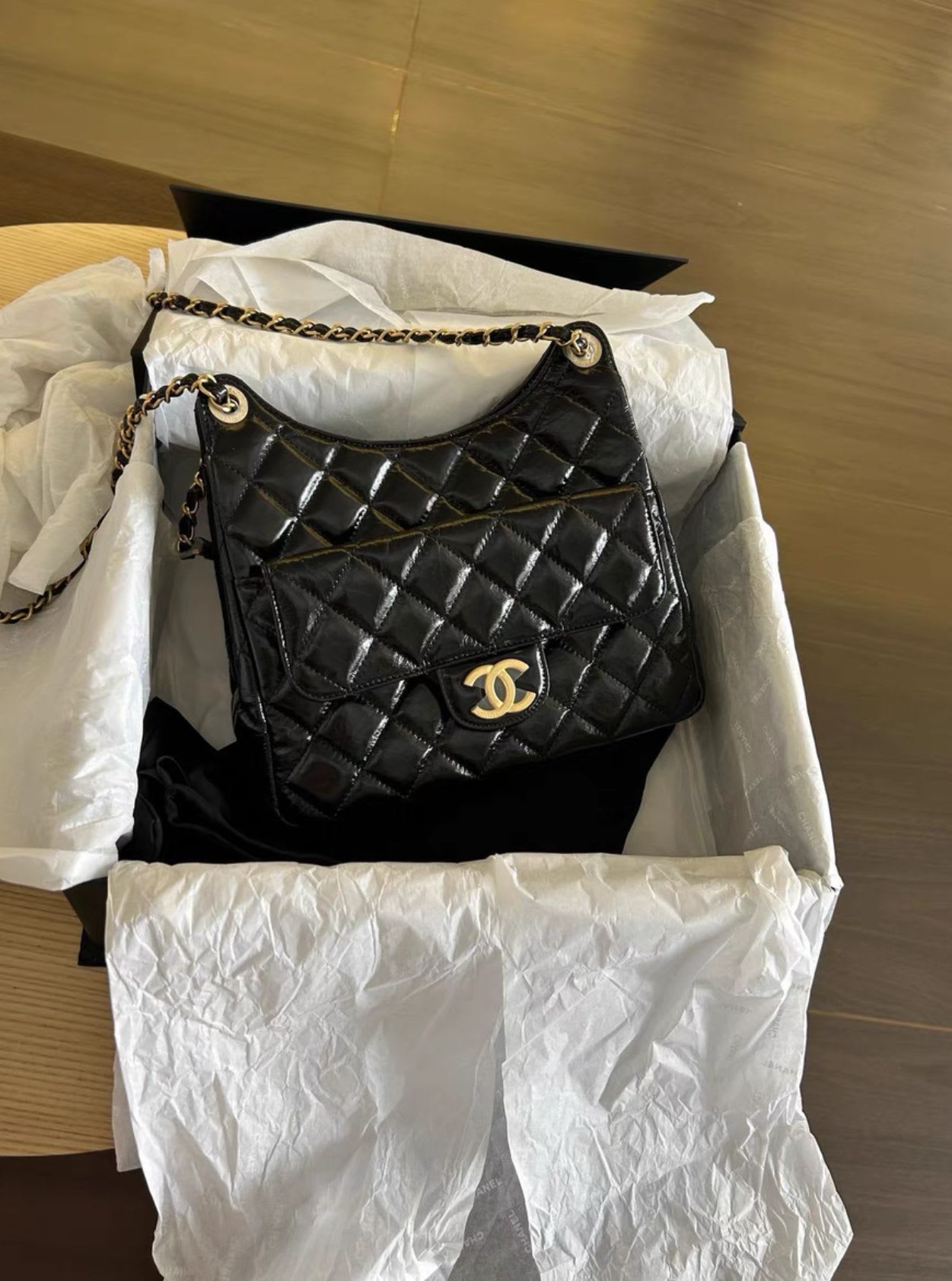 CHANEL CHANEL 2023 medium CC hobo bag - Medium Shoulder Bag - Secondhand luxury from Wararni